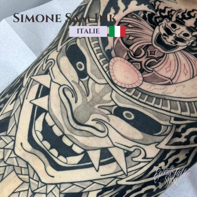Simone Sam Ink - inchiostro rosso tattoo - Italie - 2