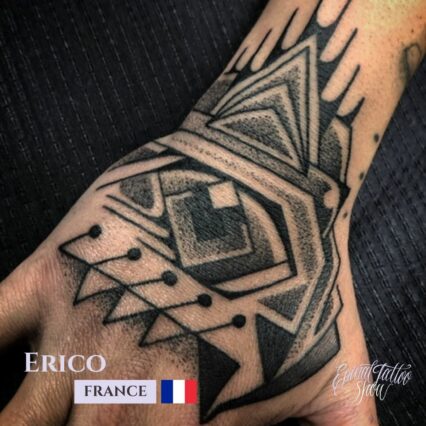 Erico - Neon cobra tattoo - France