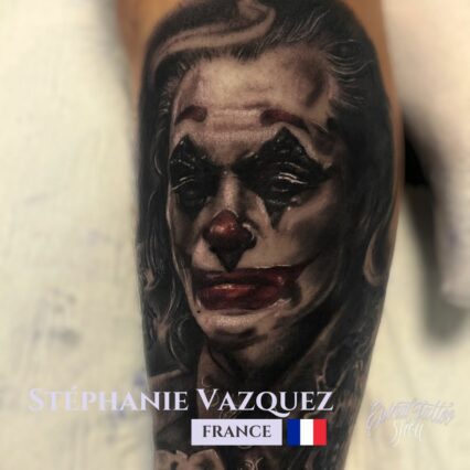 Stéphanie Vazquez - Doll and skull tattoo - France